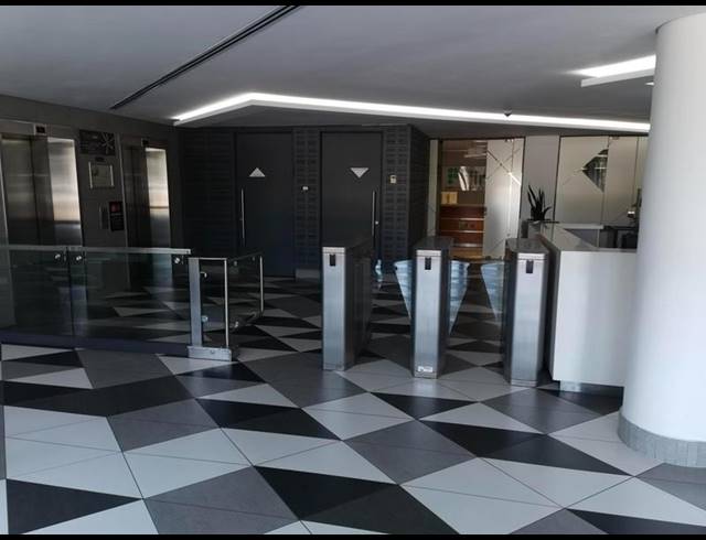 BUSINESS PROPERTY TO RENT IN LYNNWOOD GLEN